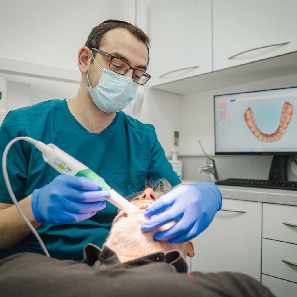 expert dentist luton
